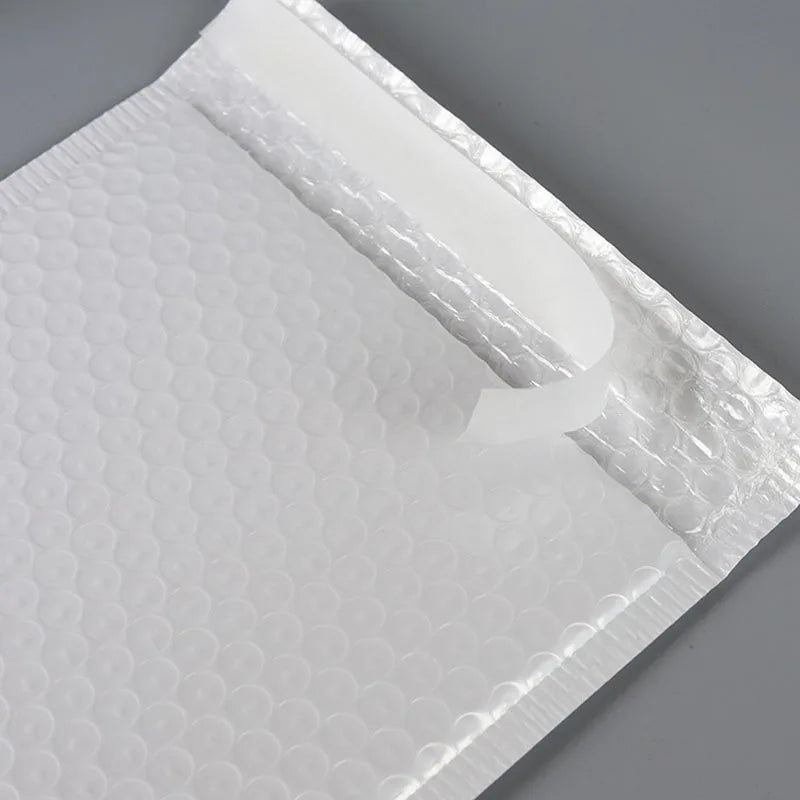 White Bubble Mailers 2-Size Bundle (18x23/20x25cm, 50pcs) - Ideal for E-commerce, Mailing & Product Protection